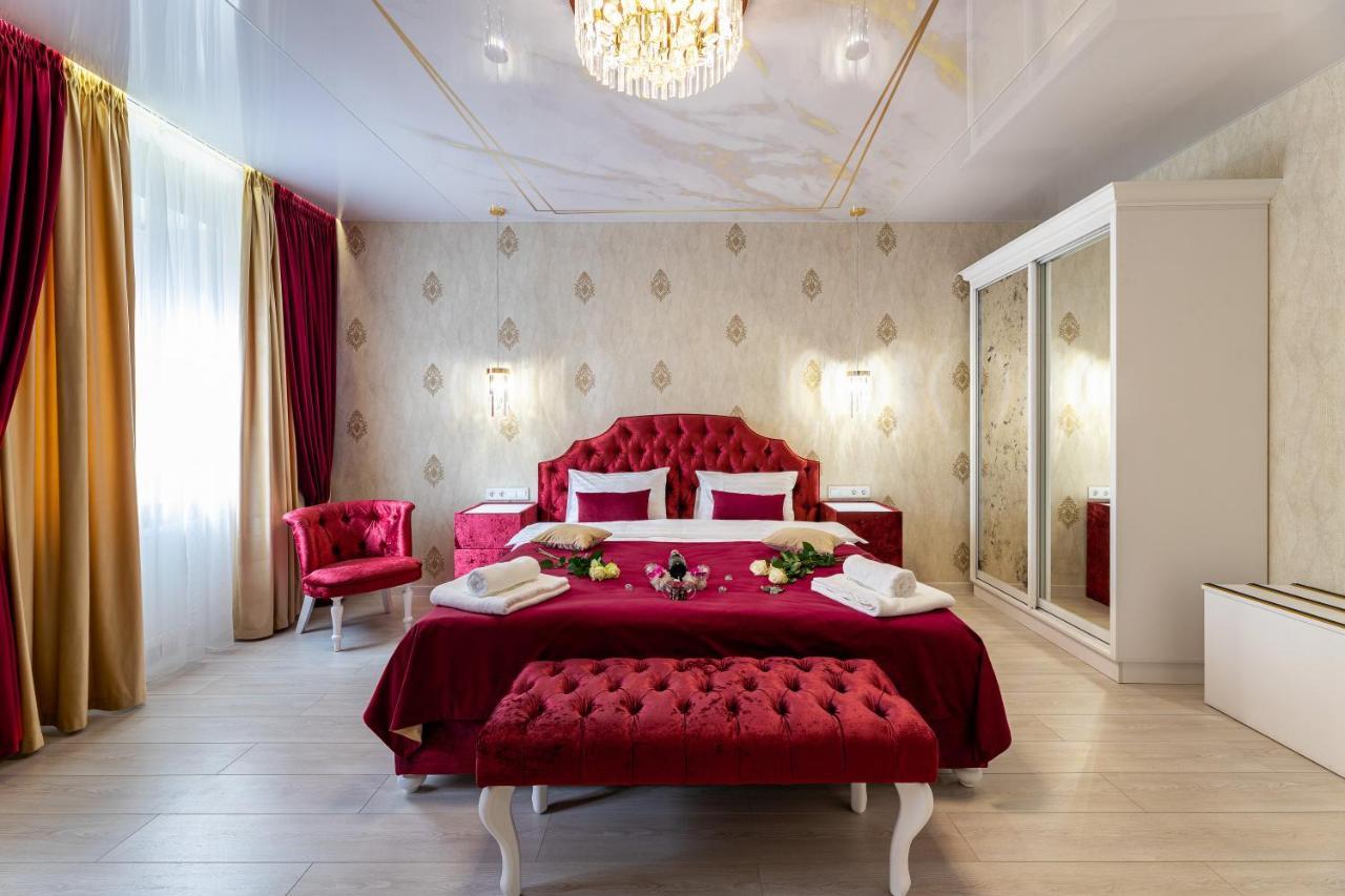 公寓 Rynok Square Center Two Bedroom Apartment! 利沃夫