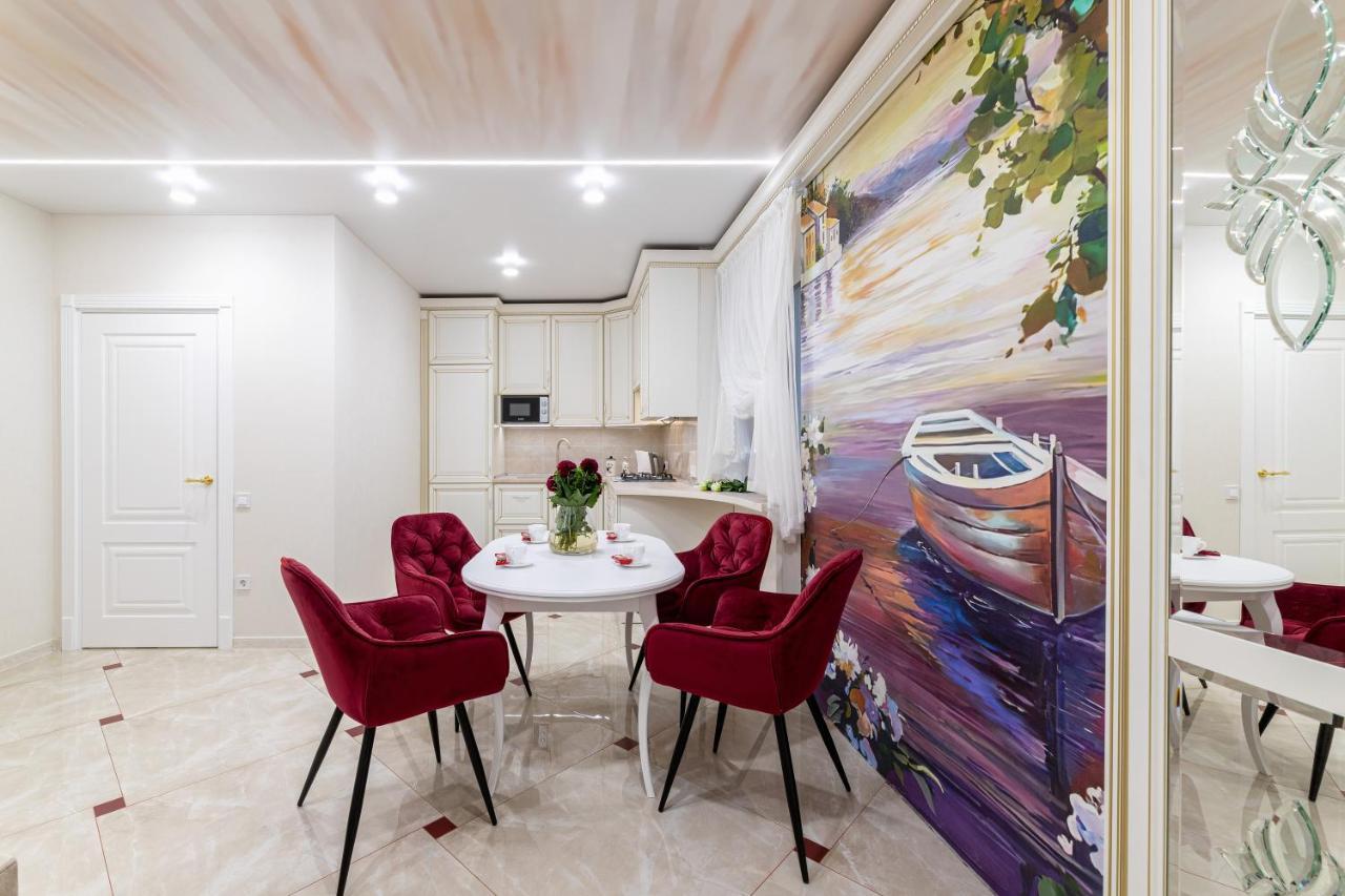 Rynok Square Center Two Bedroom Apartment! *