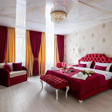 Rynok Square City Center Two Bedroom Apartment! 利沃夫 外观 照片