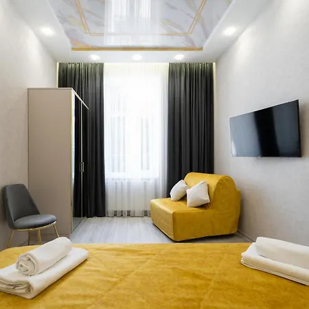 Rynok Square City Center Two Bedroom Apartment! 利沃夫 外观 照片