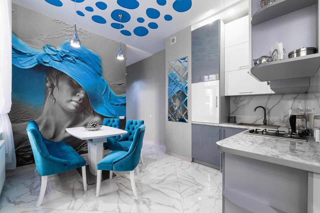 Rynok Square Center Two Bedroom Apartment! Apartment