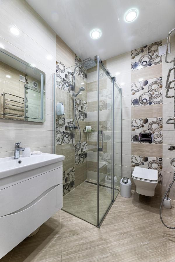 Rynok Square Center Two Bedroom Apartment!