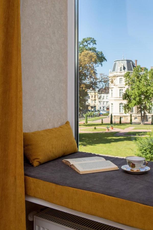 Rynok Square Center Two Bedroom Apartment! Apartment