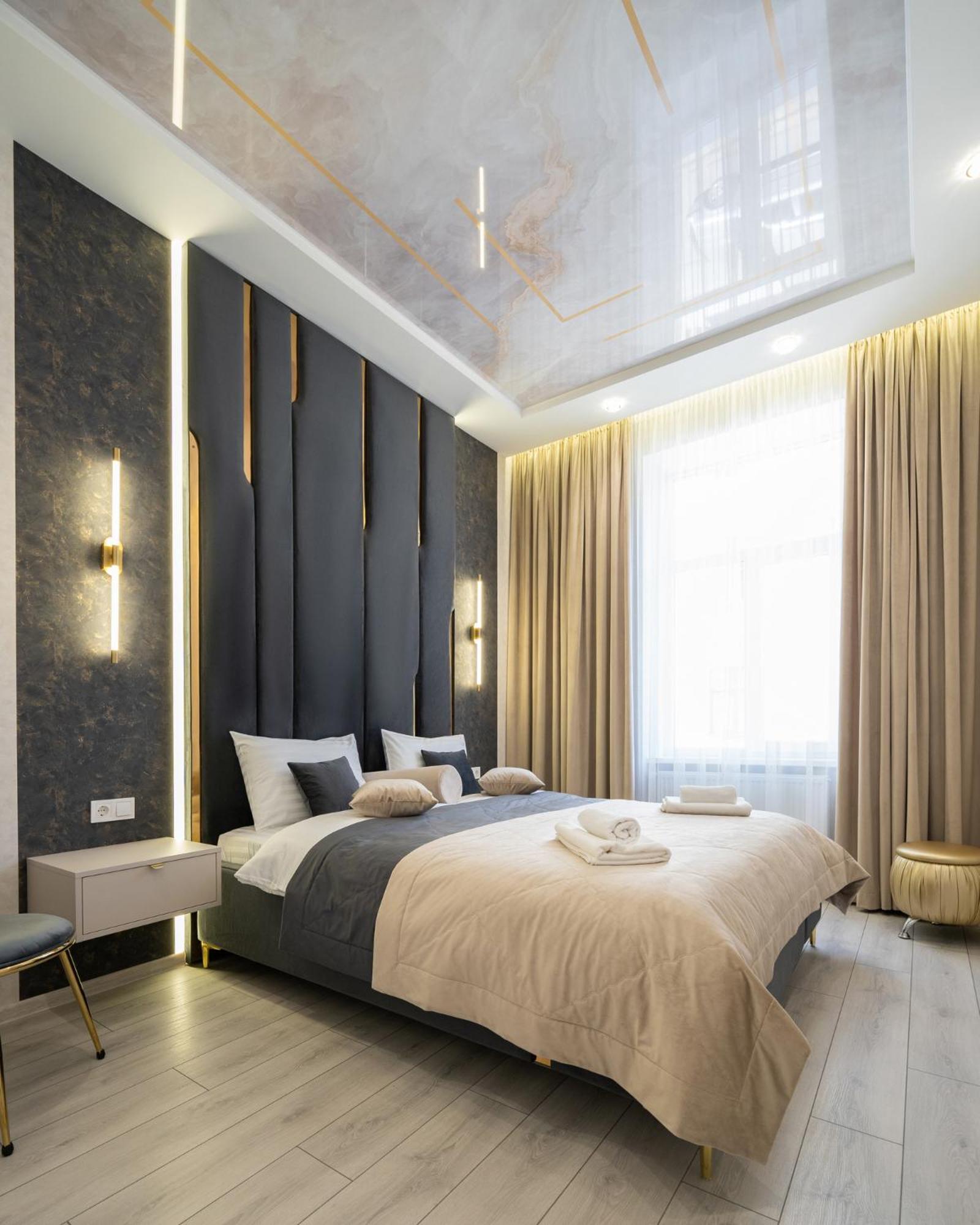 Rynok Square Center Two Bedroom Apartment! Apartment