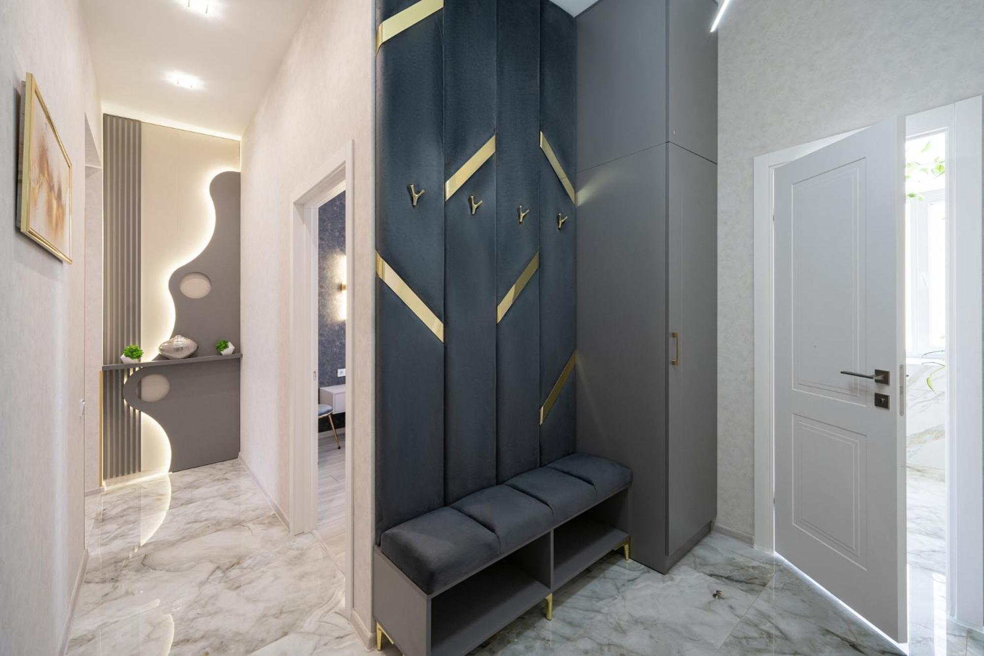 Rynok Square Center Two Bedroom Apartment! Apartment *