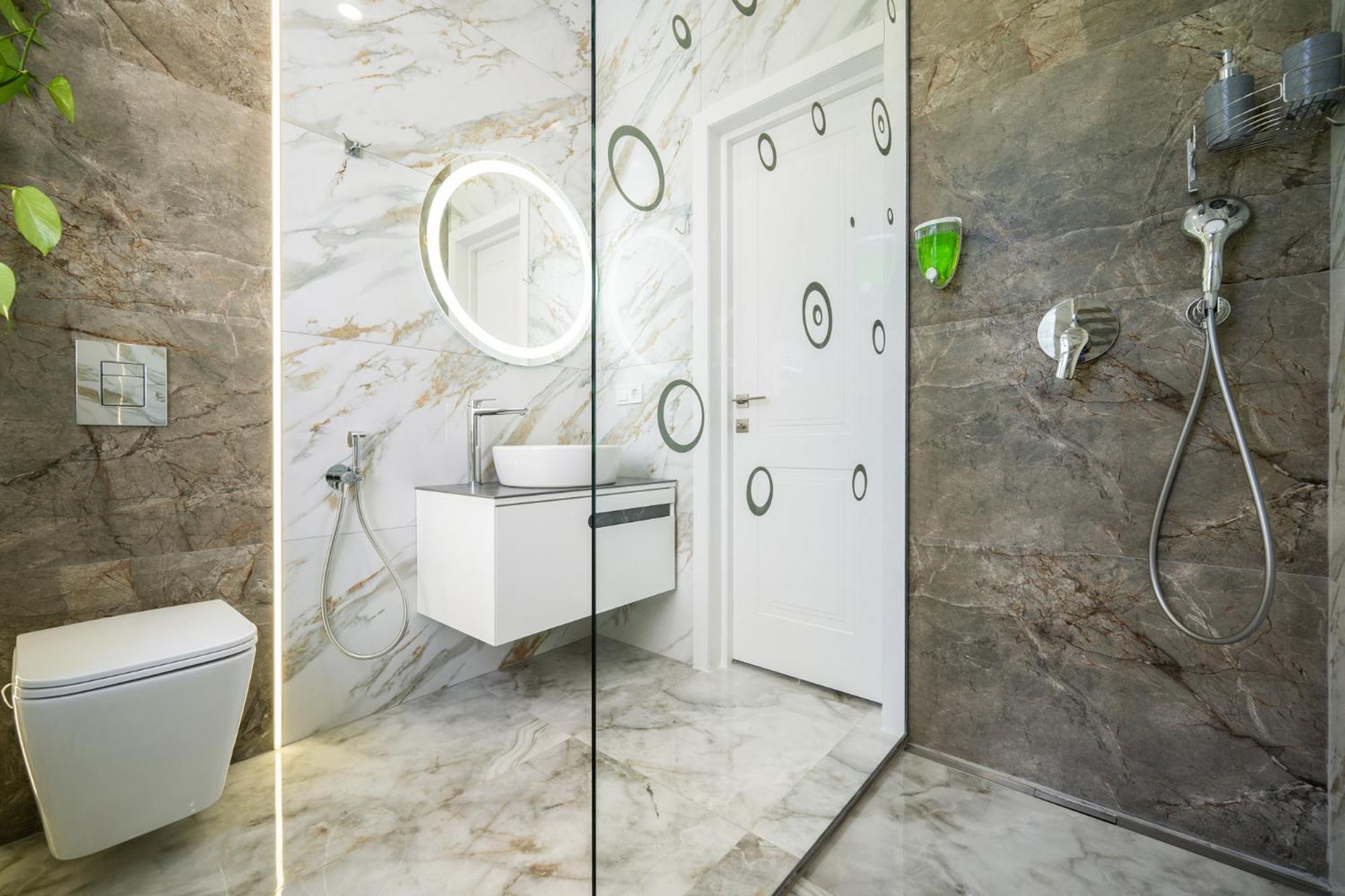 Apartment Rynok Square Center Two Bedroom Apartment!